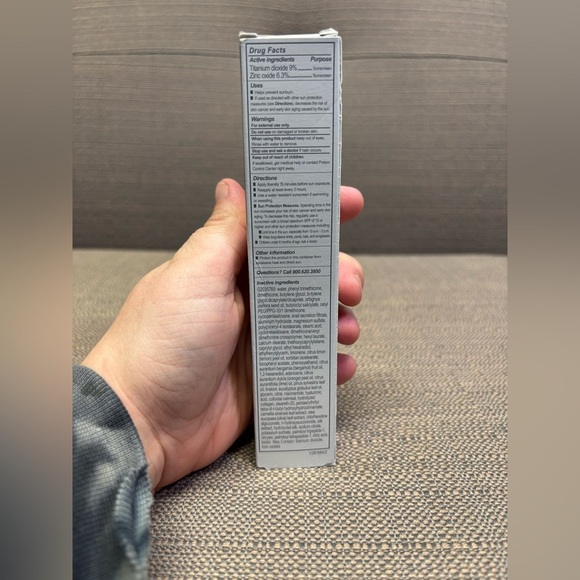 It Cosmetics CC Cream Full Coverage SPF 50 Tan Rich - Picture 2 of 6